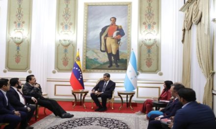 Maduro y Zelaya refuerzan la alianza entre Venezuela y Honduras