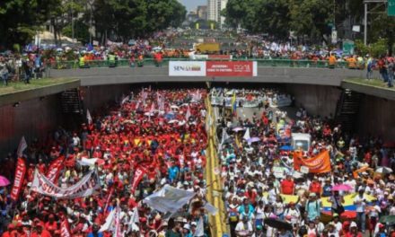 Venezolanos llenarán 10 avenidas de Caracas para acompañar juramentación de Maduro