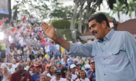 Presidente Maduro: Sigamos unidos manteniendo a Venezuela como territorio libre y soberano