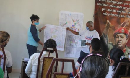 Consejos comunales en Ribas continúan actualización de vocerías