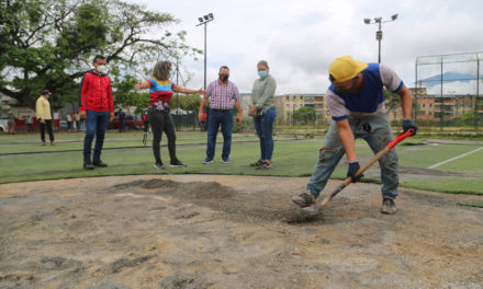 Gobierno Bolivariano de Aragua dio inicio a labores de rehabilitación del Complejo Deportivo de la UD 15 de Caña de Azúcar