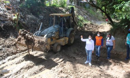 Ejecutivo local avanza con la limpieza de quebradas en el municipio Ribas