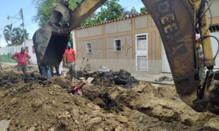 Trabajos de sustitución de tuberías en el sector Los Médanos benefician a más de 90 familias Linarenses