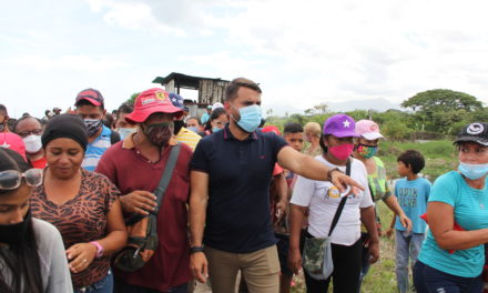 Alcalde Rafael Morales entregó motobomba en el Sector Aguacatal