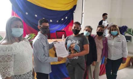 Gobierno Bolivariano realizó la entrega de adjudicación socialista de tierras a habitantes de 12 municipios aragüeños