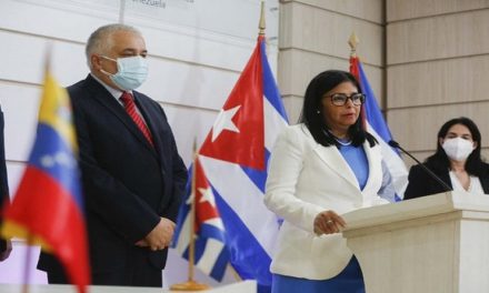 Venezuela recibe primer lote de vacunas Abdala provenientes de Cuba