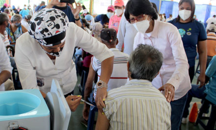 Inició jornada de vacunación masiva contra la Covid-19 para adultos mayores del municipio Sucre