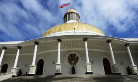 Juan Guaidó y 37 exdiputados son convocados para comparecer ante la Asamblea Nacional