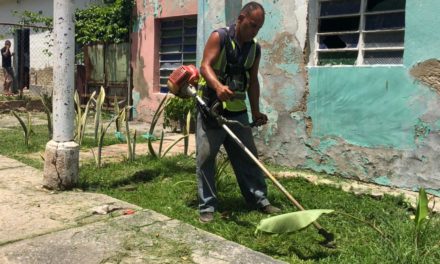 Gobierno Bolivariano de Aragua y GMBNBT ejecutan obras de rehabilitación de espacios en Brisas del Lago