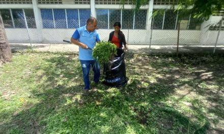 Gobierno Bolivariano realizó jornada de saneamiento en el liceo Agustín Codazzi