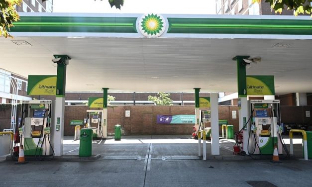 Persiste la escasez de combustible en Reino Unido