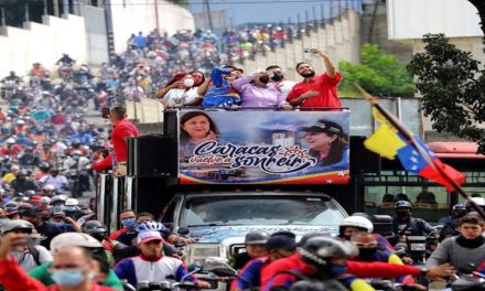 Nicolás Maduro: Candidatos revolucionarios deben construir junto al pueblo la gran victoria del 21N