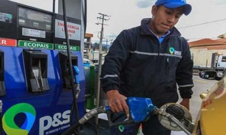 Precios de gasolina y diésel se incrementan otra vez en Ecuador