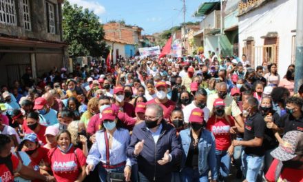 Huracán Bolivariano se hizo sentir en El Consejo en apoyo a candidatos de la patria