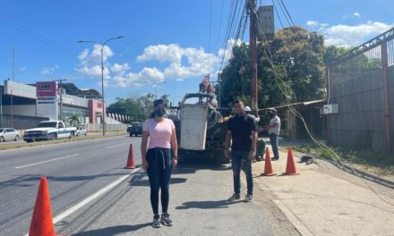 Adelantan rehabilitación de alumbrado público en la Carretera Nacional Turmero-Cagua
