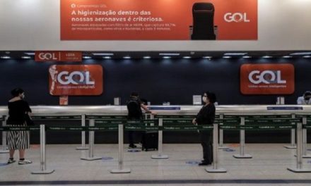 Aerolíneas brasileñas cancelan centenares de vuelos por contagios de COVID-19