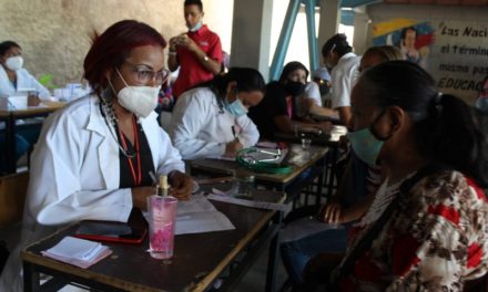Despliegue de Atención Especializada en Salud atendió a más de 2 mil personas en el sector 23 de Enero