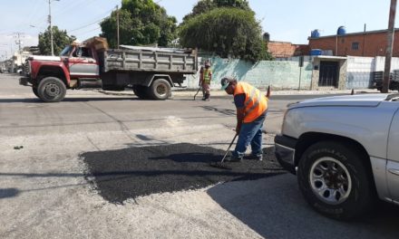 Más de 350 toneladas de asfalto han sido colocadas en Girardot