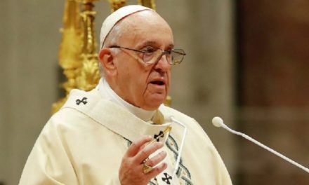 Papa Francisco: Violencia contra las mujeres es un ultraje a Dios