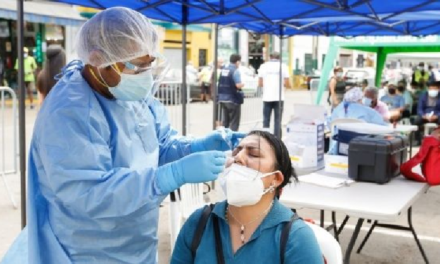 Perú amplía toque de queda por aumento de contagios de COVID-19