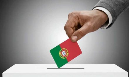 Portugal convoca a 300 mil personas para elecciones anticipadas