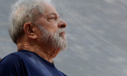 Lula afirma que reconstruirá a Brasil con apoyo del pueblo