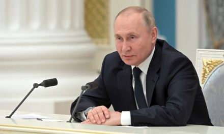 Putin explica que operación militar rusa es «una medida obligada»