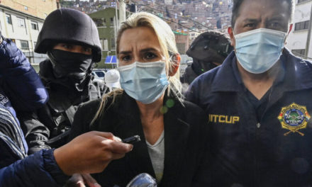 Postergan juicio a Jeanine Áñez por golpe de Estado de 2019