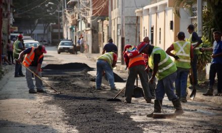 Alcaldía de Girardot realiza trabajos de asfaltado en el sector de Santa Ana de Maracay