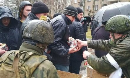 Civiles en Donetsk agradecen ayuda de fuerzas rusas