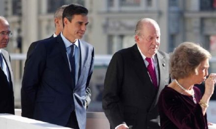 Jefe del Gobierno Español exige explicaciones al rey emérito tras el informe de la Fiscalía
