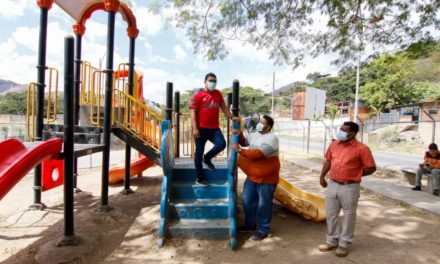 Gobierno Bolivariano rehabilita plaza Los Trabajadores en Las Tejerías
