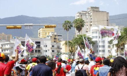 Jóvenes venezolanos contarán con una nueva red social