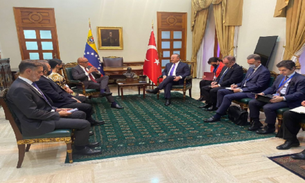 Turquía y Venezuela acordaron activar cooperación en materia legislativa