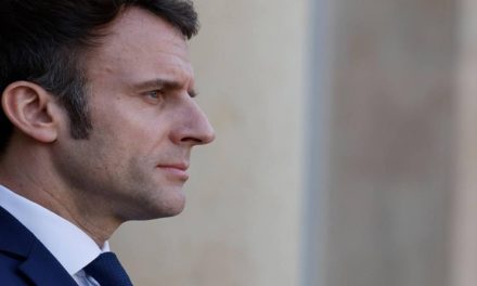 Macron gana elecciones presidenciales en Francia