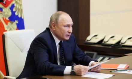 Putin denuncia ataques cibernéticos contra Rusia