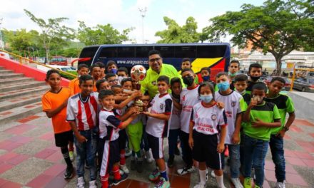 Niños y jóvenes de Santos Michelena disfrutaron la Copa Tejerías Revolución Deportiva