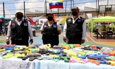 Venezuela destruye juguetes bélicos para promover el desarme y la sana convivencia
