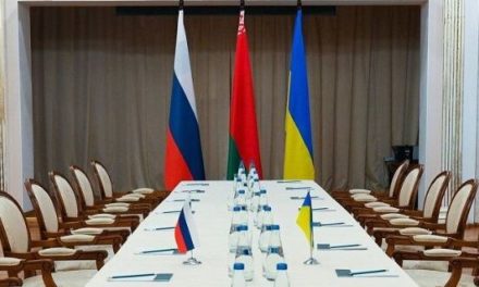 Rusia ratifica su disposición de retomar negociaciones con Ucrania