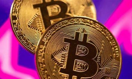 Bitcoin cae a su nivel más bajo en casi dos años