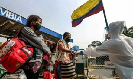 Embajada de Venezuela en Colombia realizó jornada de atención al migrante