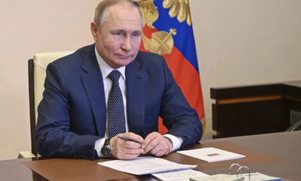 Putin: Crisis económica global fue intensificada por sanciones ilegítimas