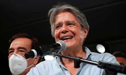 Parlamento de Ecuador evaluará pedido de destitución de Guillermo Lasso