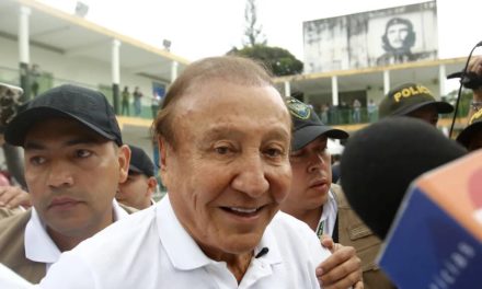 Rodolfo Hernández sufragó en segunda vuelta electoral colombiana