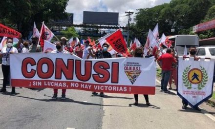 Sindicatos y gremios panameños convocaron a nueva marcha popular