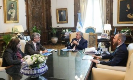 Argentina anuncia aumento salarial para personal científico