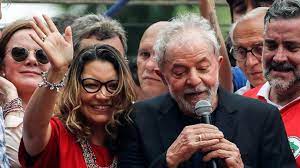 Expresidente Lula y su esposa dan positivo al Covid-19