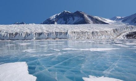 Alertan que dos glaciares de la Antártida se derriten rápidamente