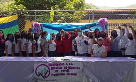 Emprendedores del municipio Bolívar recibieron Pymes
