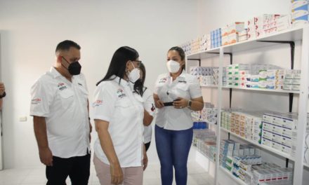 Gobernadora Carpio inauguró farmacias Con Aroma de Mujer en Girardot 